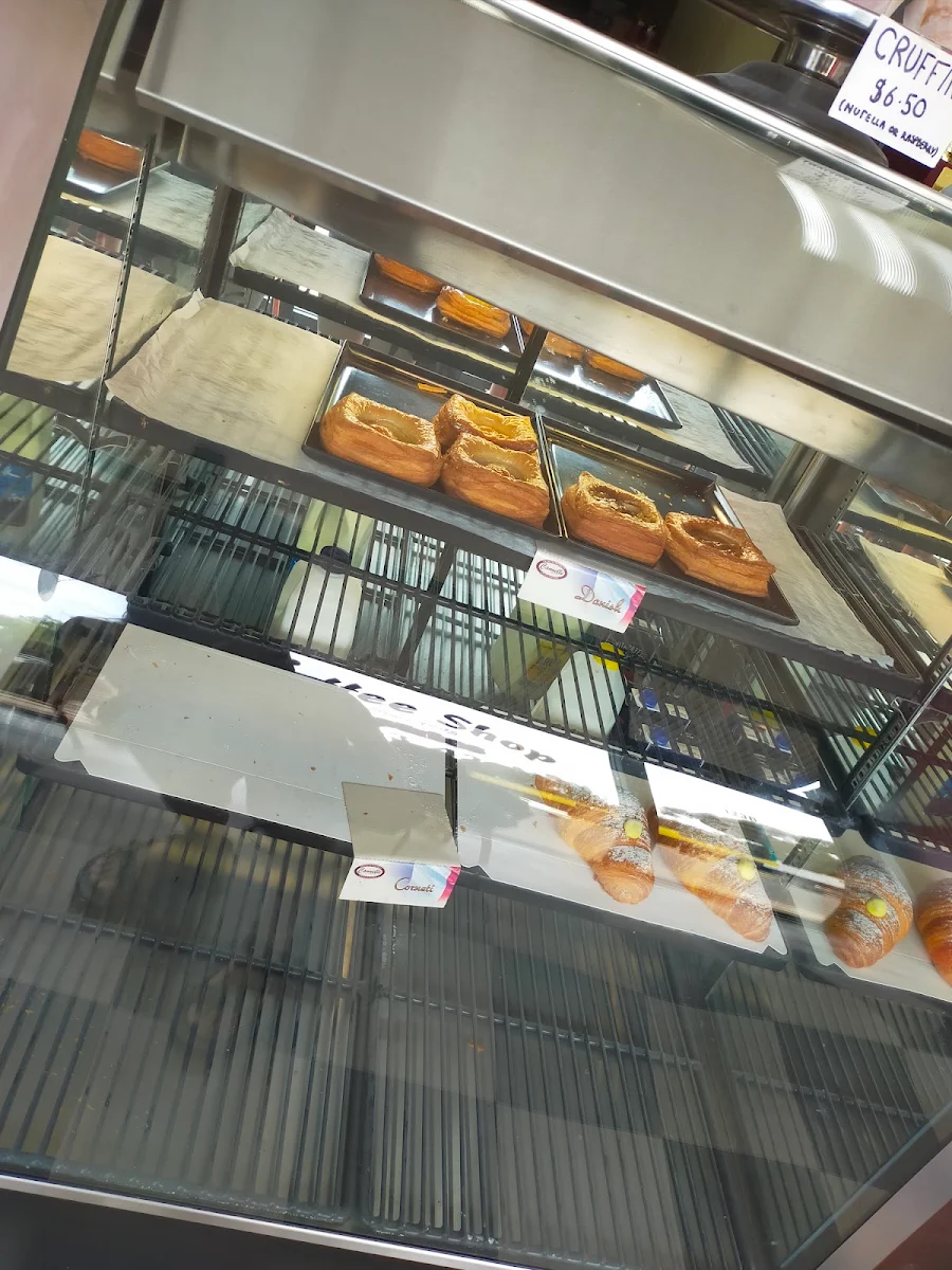 Vibe, Cannelle French Pastries