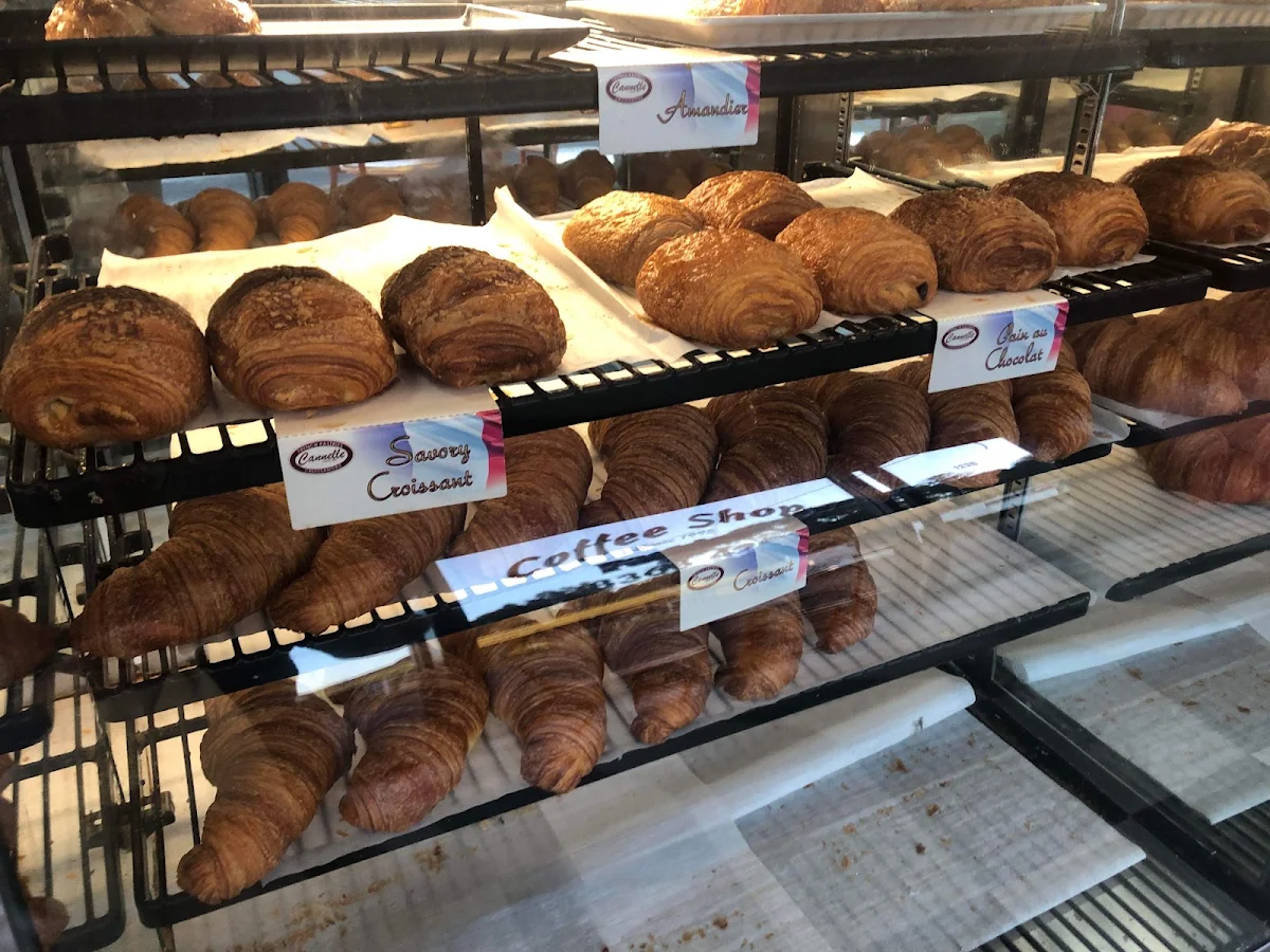 Vibe, Cannelle French Pastries