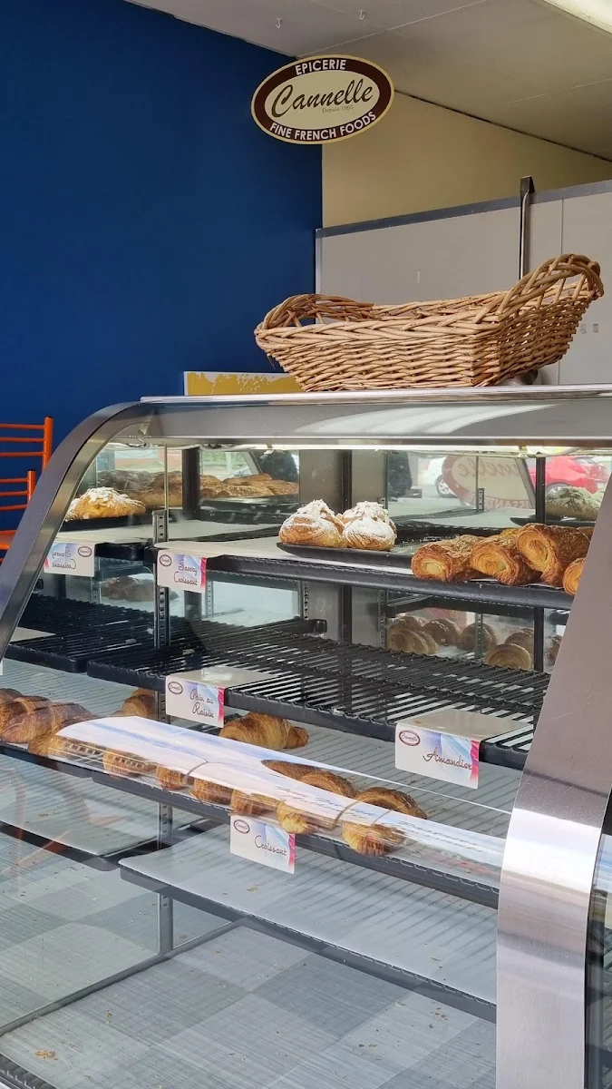 Vibe, Cannelle French Pastries