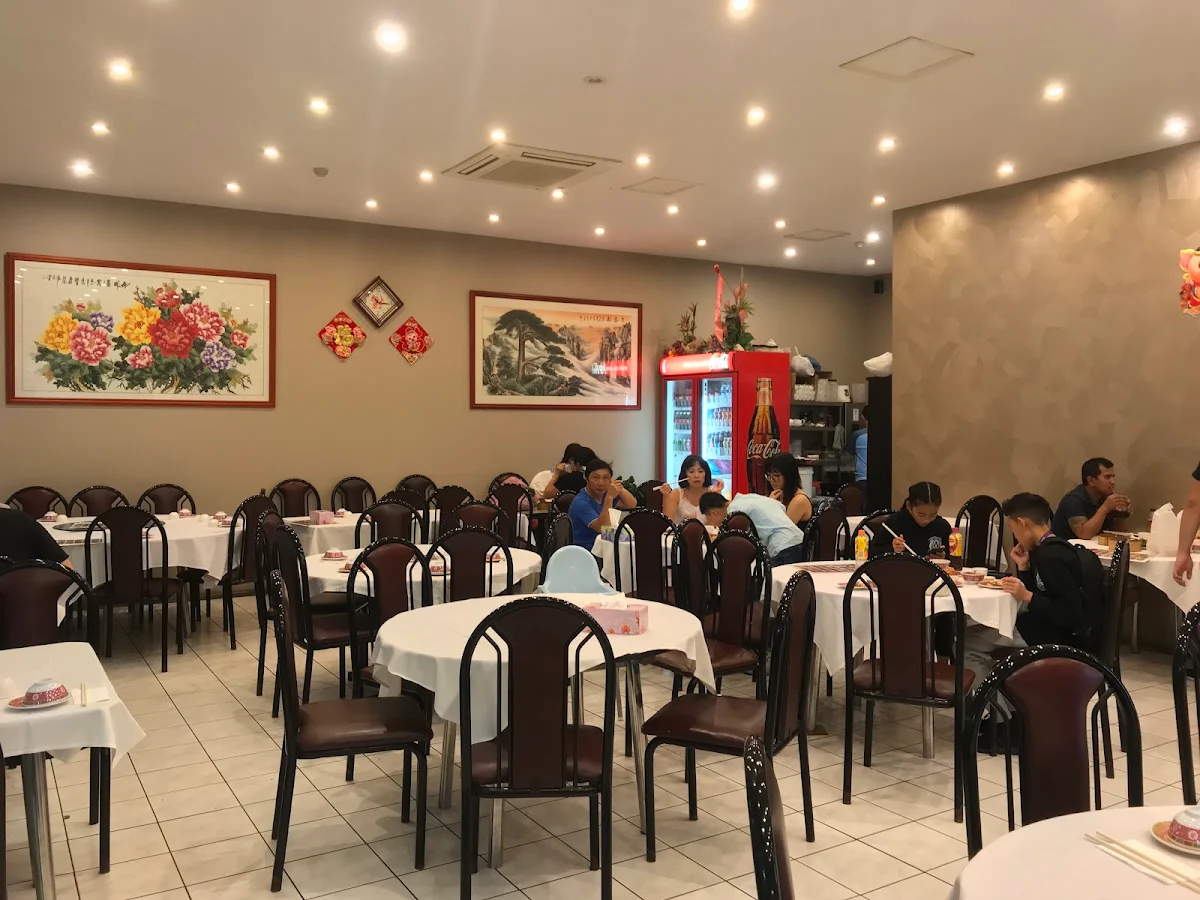Vibe, Fortune8 Chinese Restaurant
