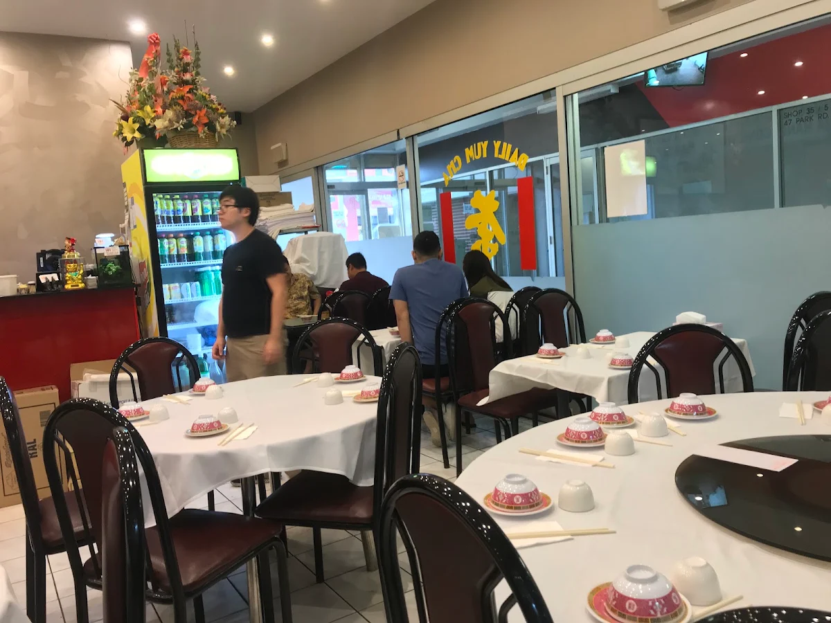 Vibe, Fortune8 Chinese Restaurant