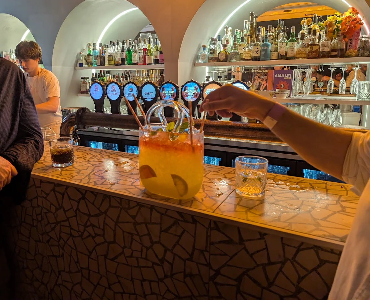 Vibe, Tetto Rooftop Bar