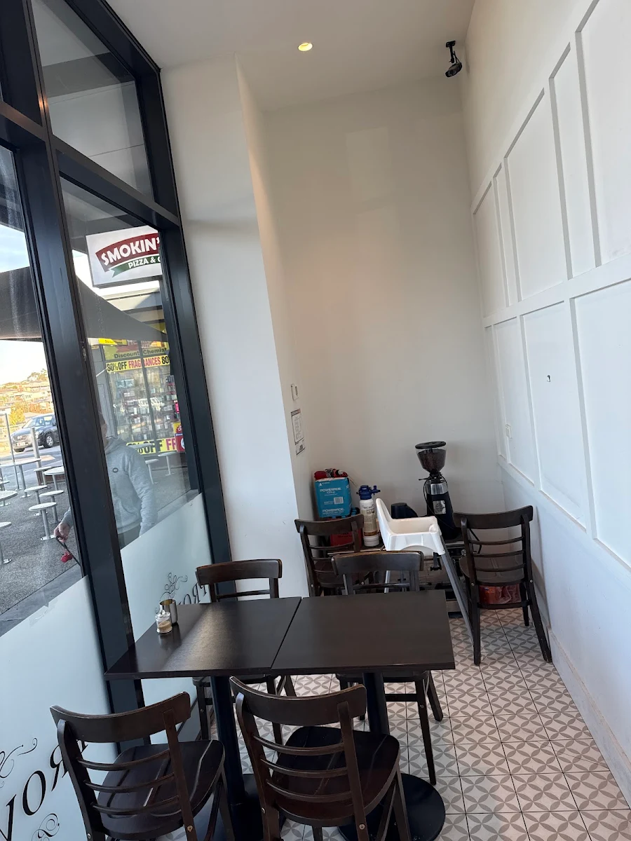Vibe, Province Bakery Cafe