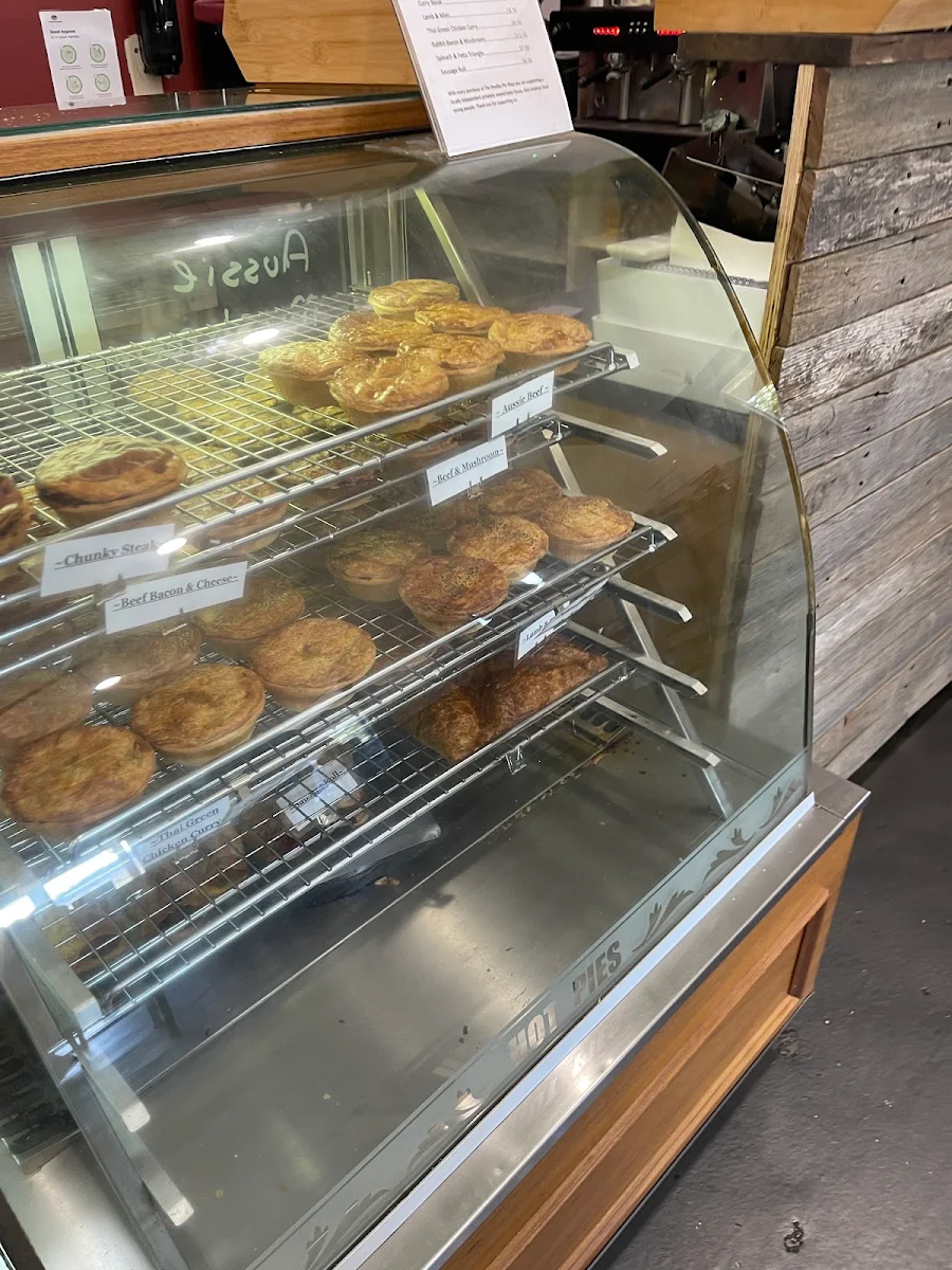 Vibe, The Bredbo Pie Shop