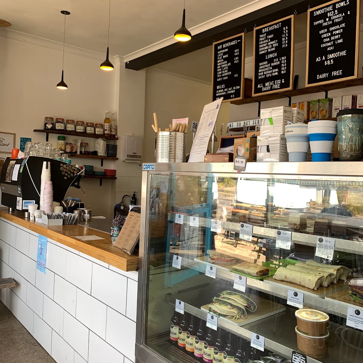 Vibe, Hunter Cafe