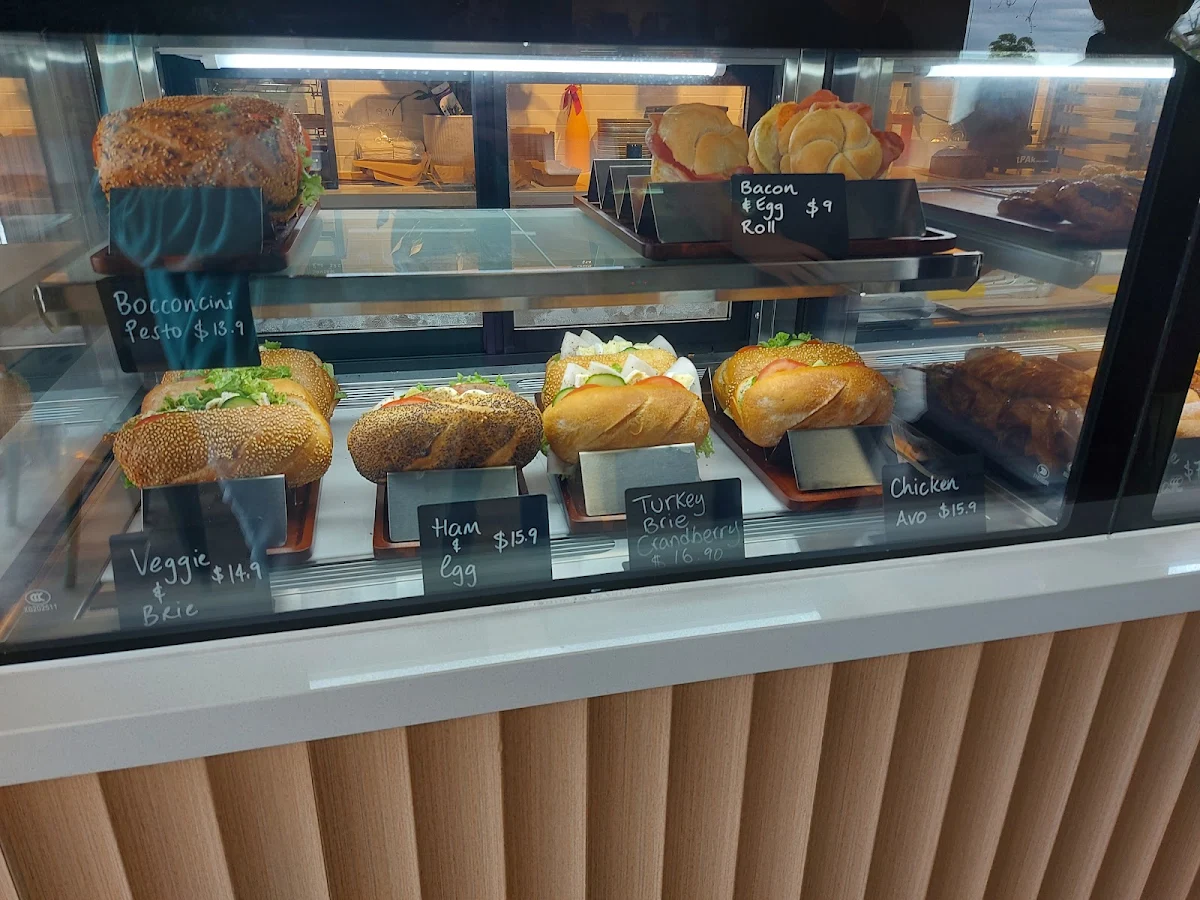 Vibe, Wanderlust German Bakery
