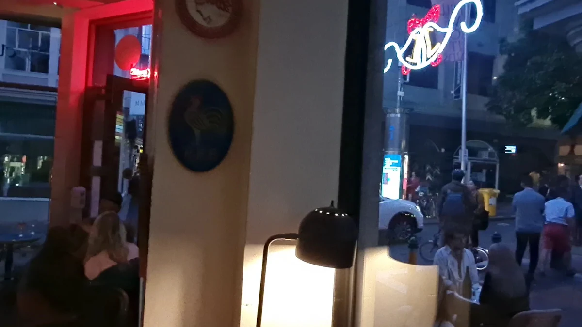 Vibe, Kirk's Wine Bar