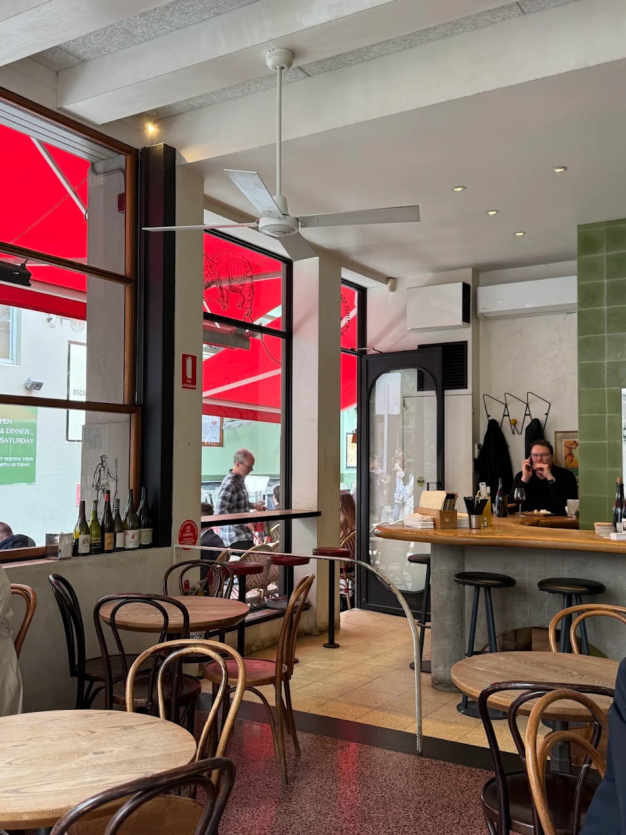 Vibe, Kirk's Wine Bar