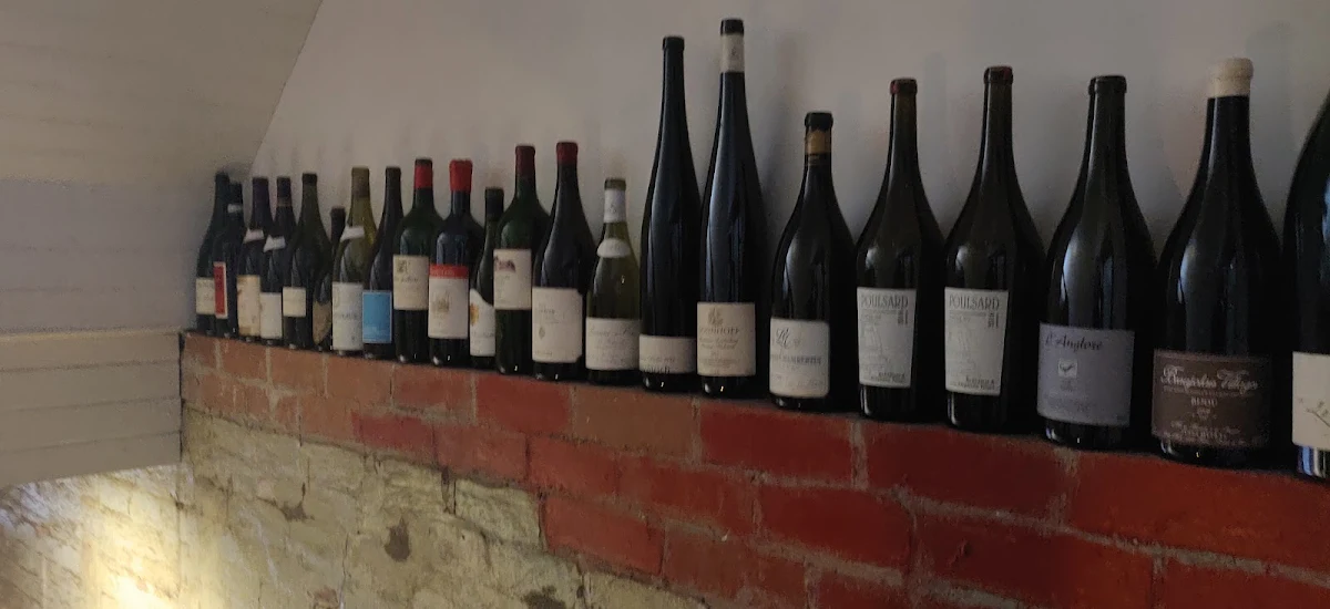 Vibe, Kirk's Wine Bar
