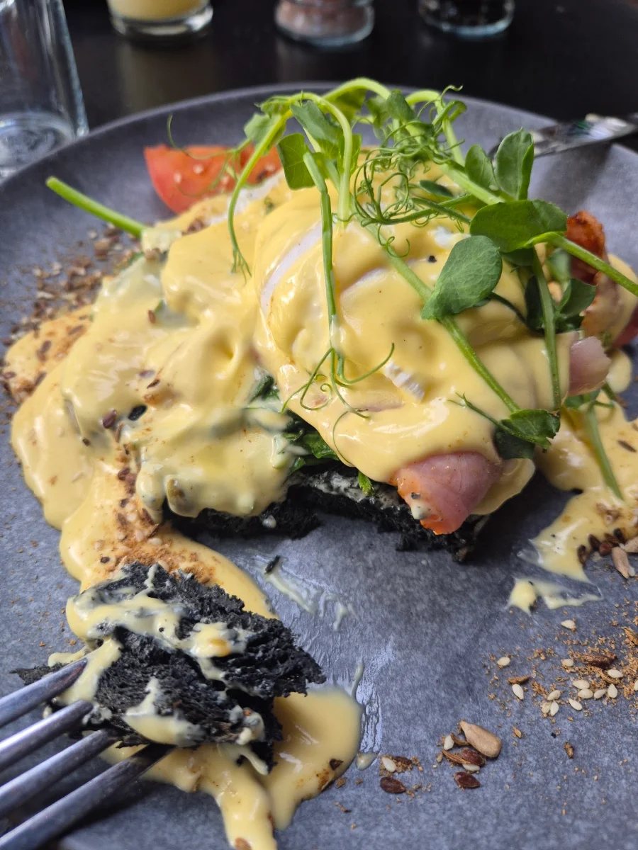Food & drink, Cob - Cafe on Bauer