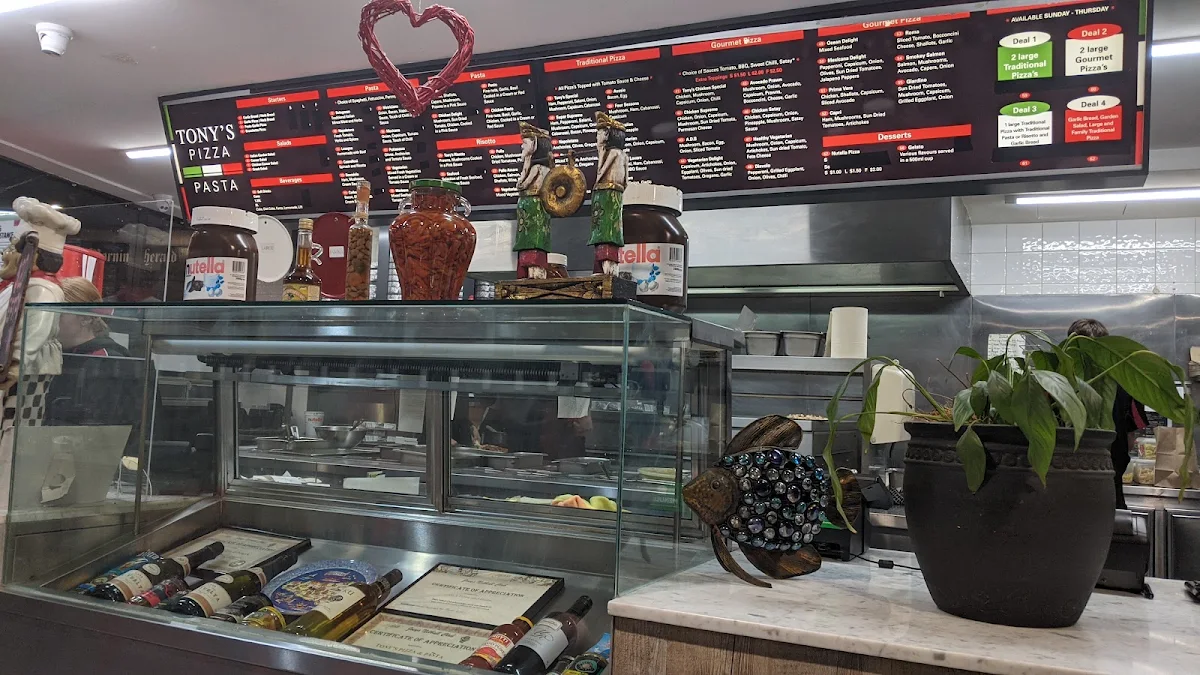 Menu, Tony's Pizza & Pasta