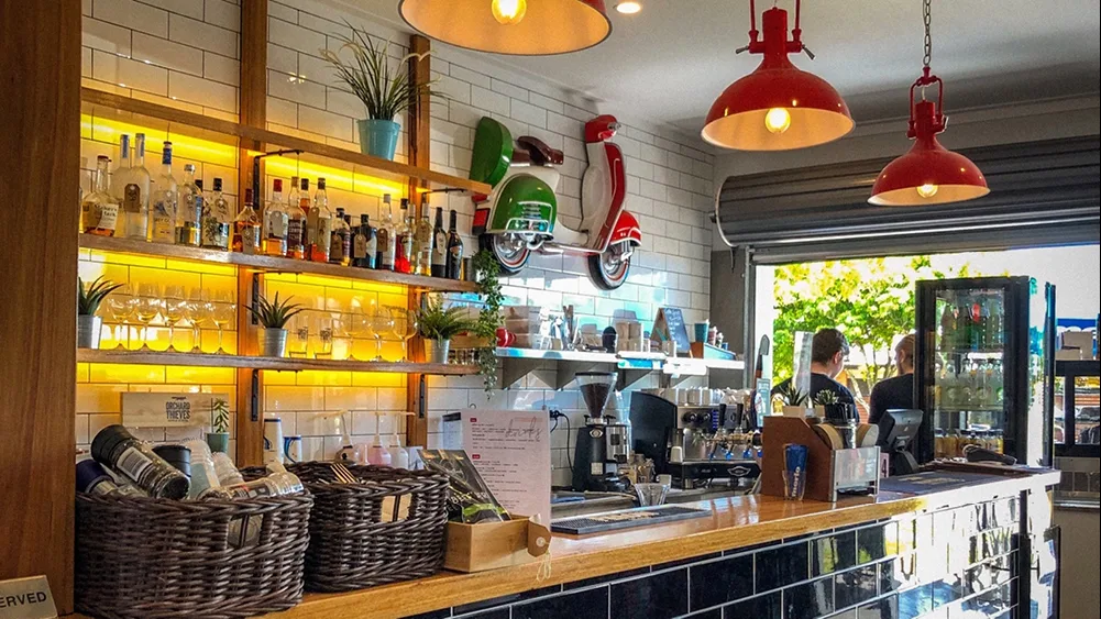 Vibe, Cenzo's Cafe + Bar