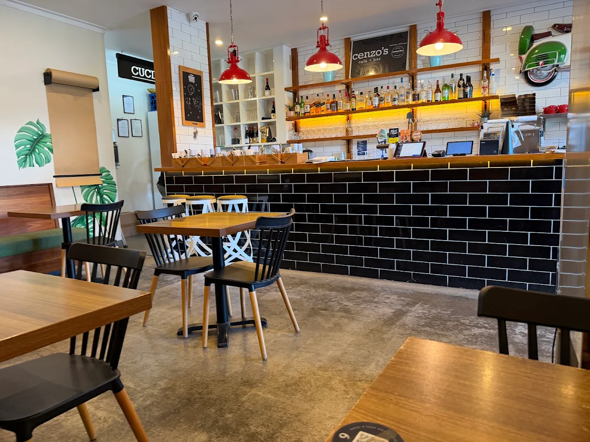 Vibe, Cenzo's Cafe + Bar