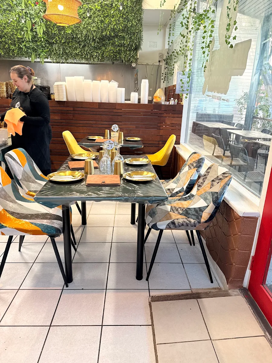 Vibe, The Garden Tandoori