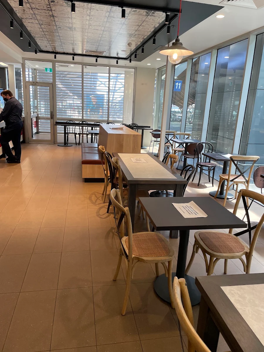 Vibe, Red Rooster Southern Cross