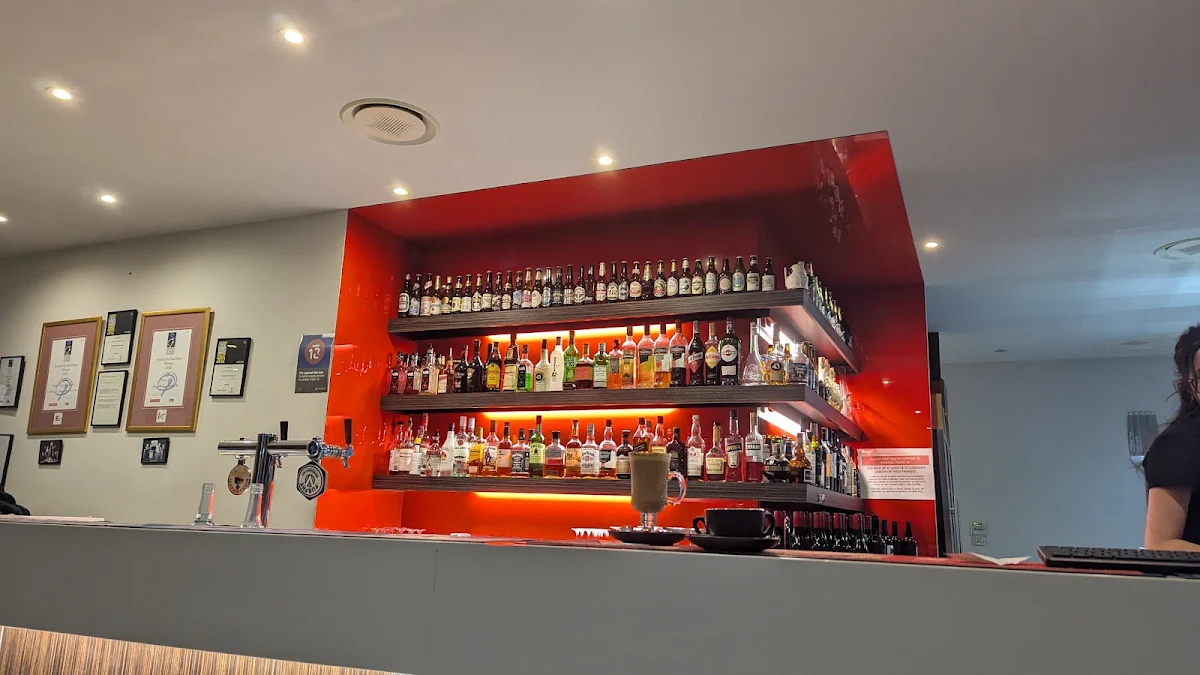 Vibe, Portobello Food Kitchen Bar