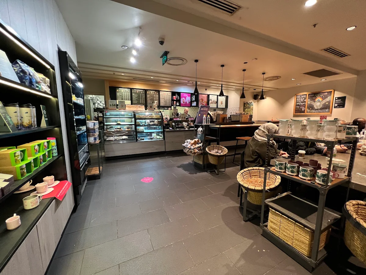 Vibe, Starbucks Cavill Ave