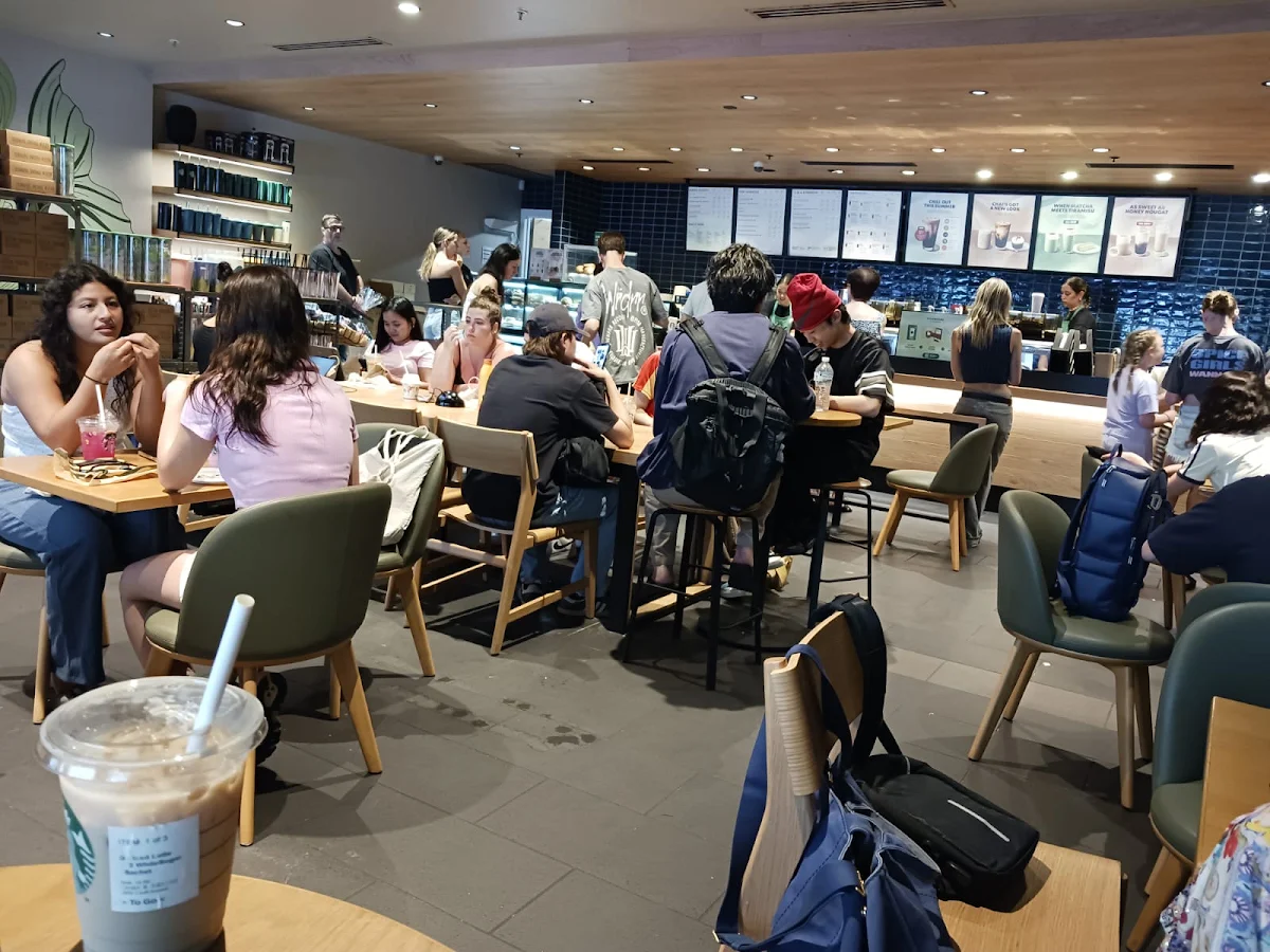 Vibe, Starbucks Cavill Ave