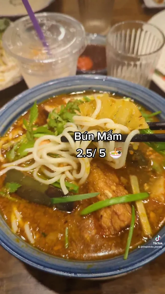 Food & drink, Co Thu Quan Springvale