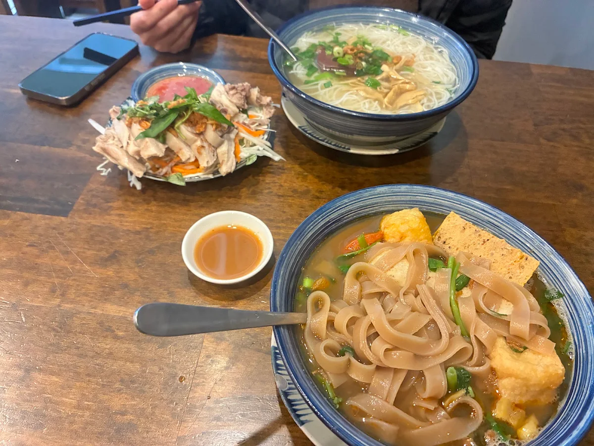 Food & drink, Co Thu Quan Springvale