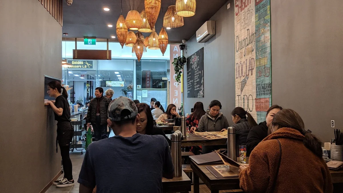Vibe, Co Thu Quan Springvale
