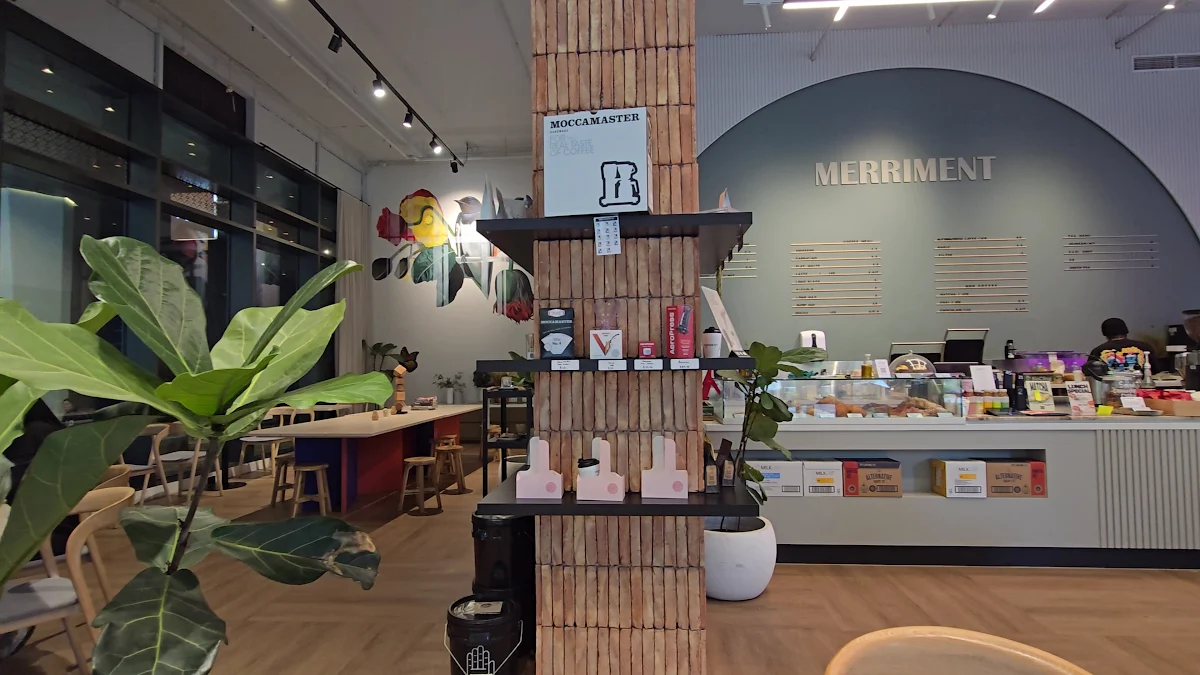 Vibe, Merriment Café