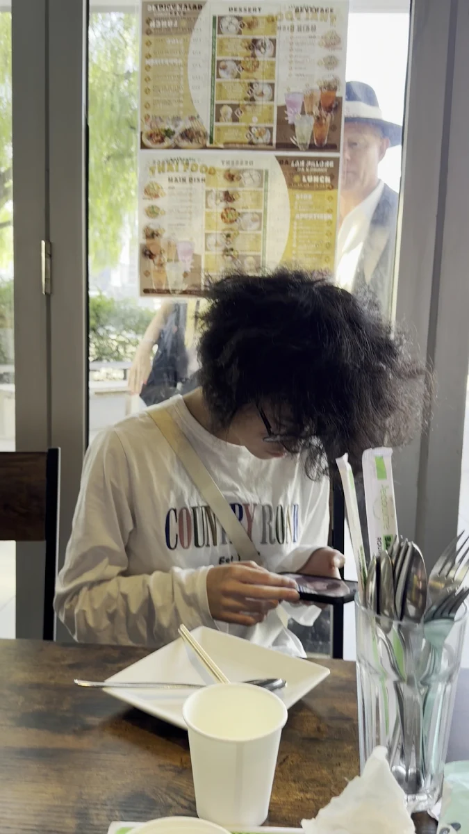Vibe photo 6