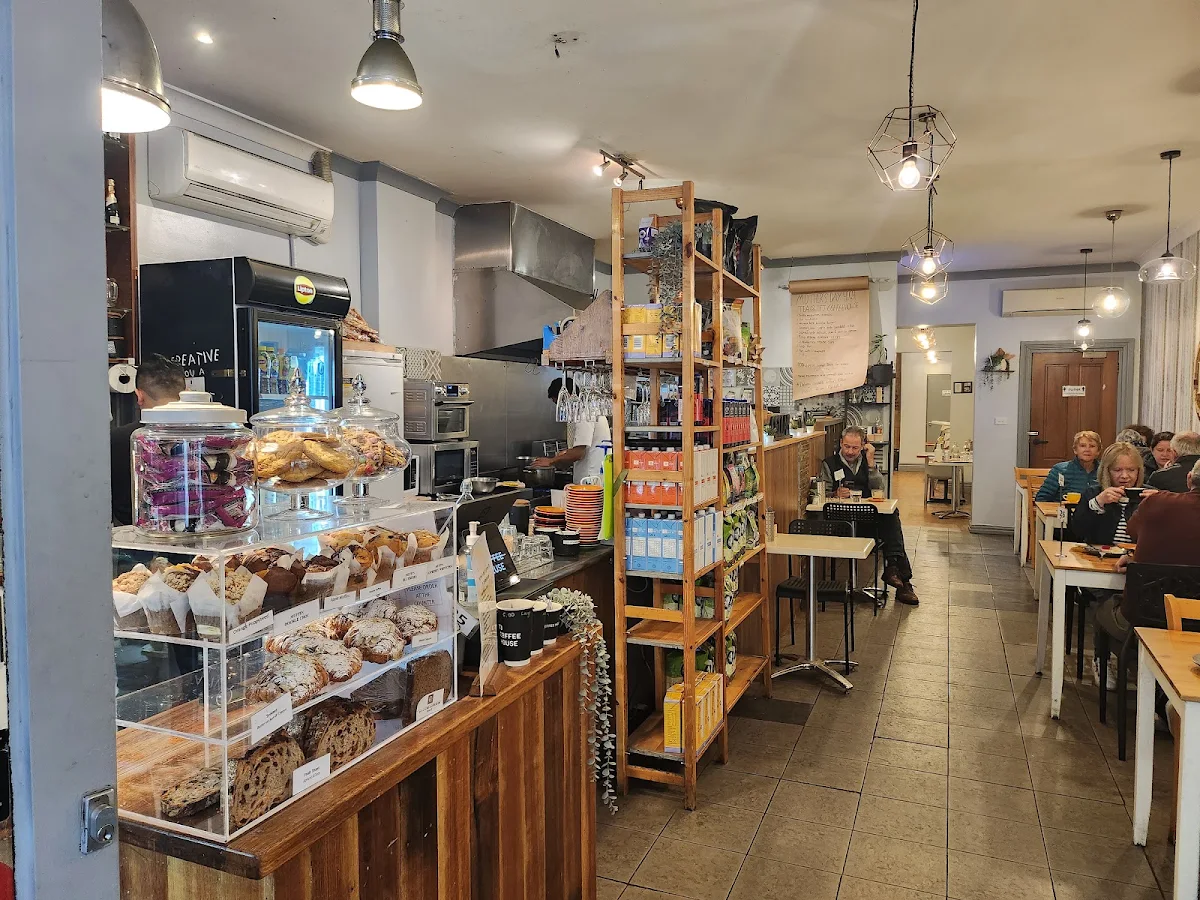 Vibe, TJ Coffee House Parkdale