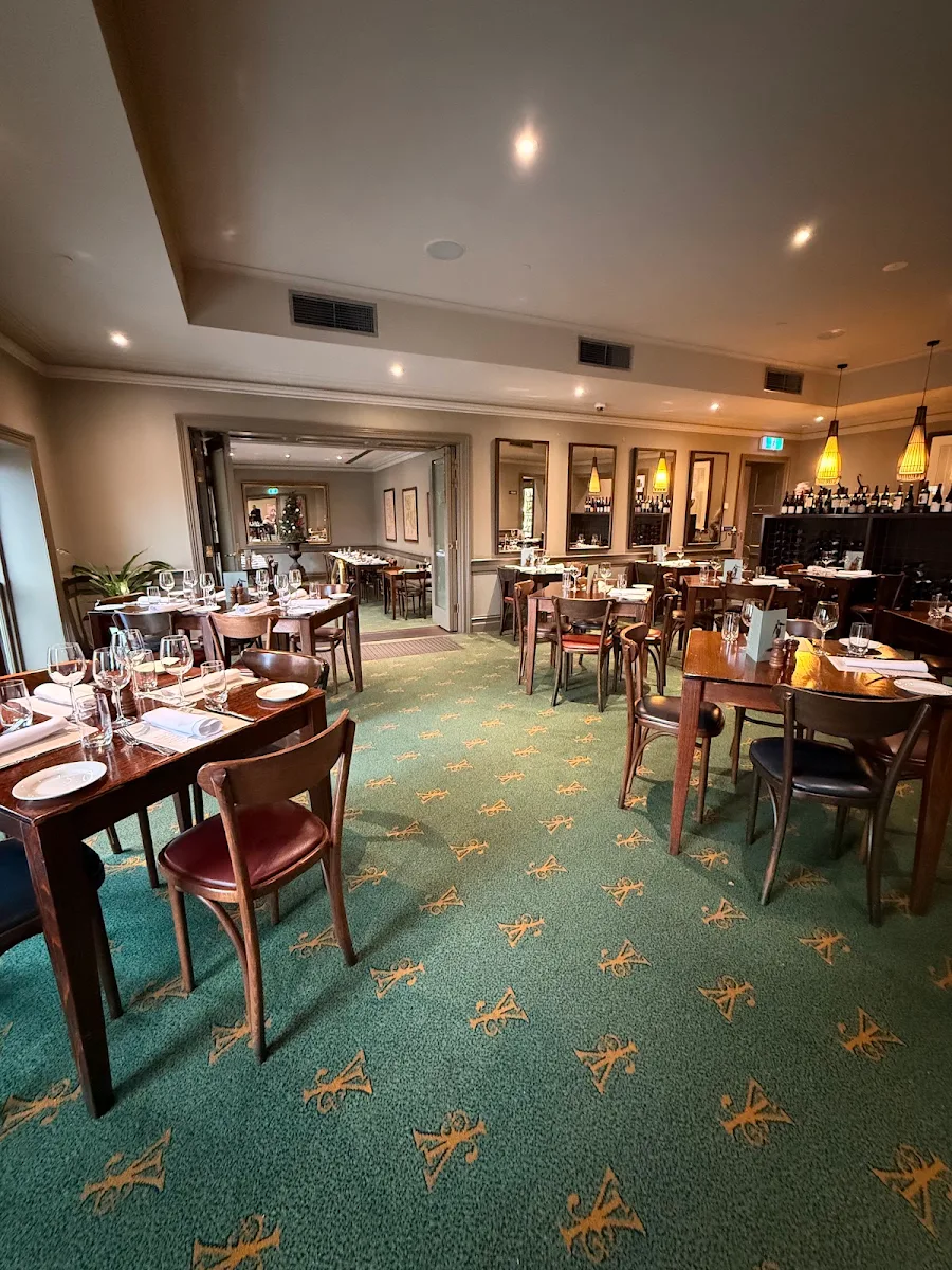 Vibe, Chloe's Dining Room @ Young and Jacksons