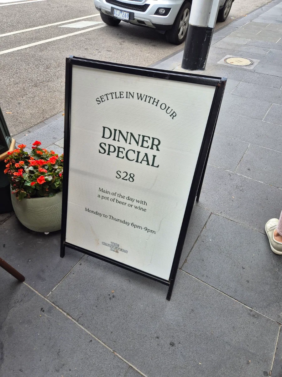 Menu, The Cricketers Bar