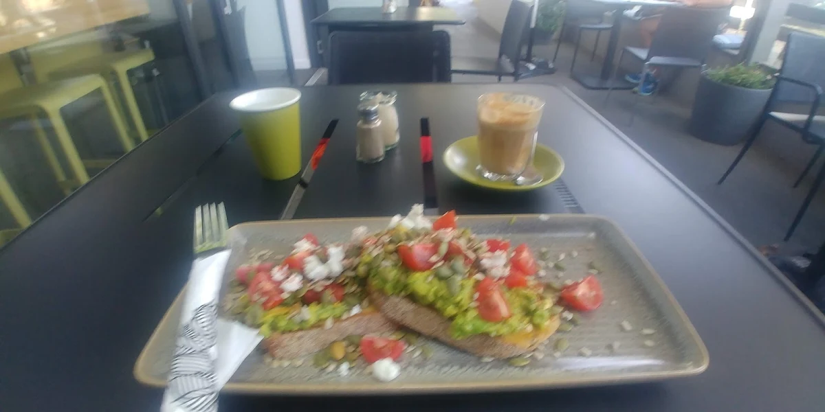 Food & drink, Lionshare Café