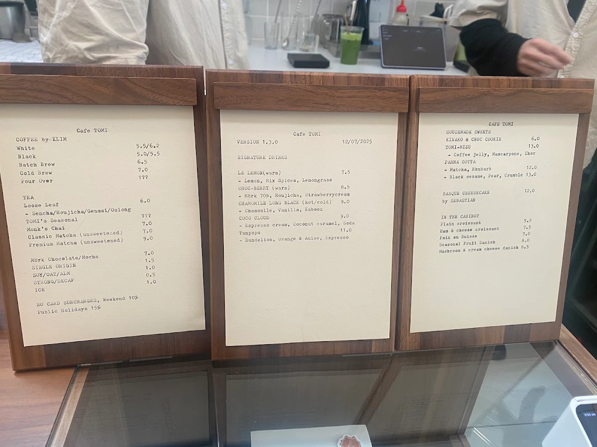 Menu, Cafe Tomi