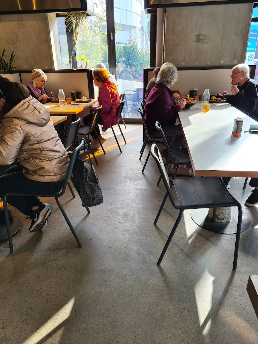 Vibe, Light Years Cafe