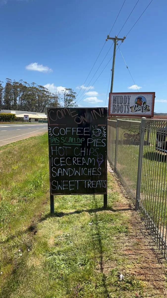 Menu, Muddy boots cafe