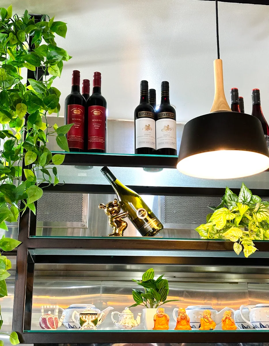 Vibe, SEN Legend - Vietnamese Restaurant