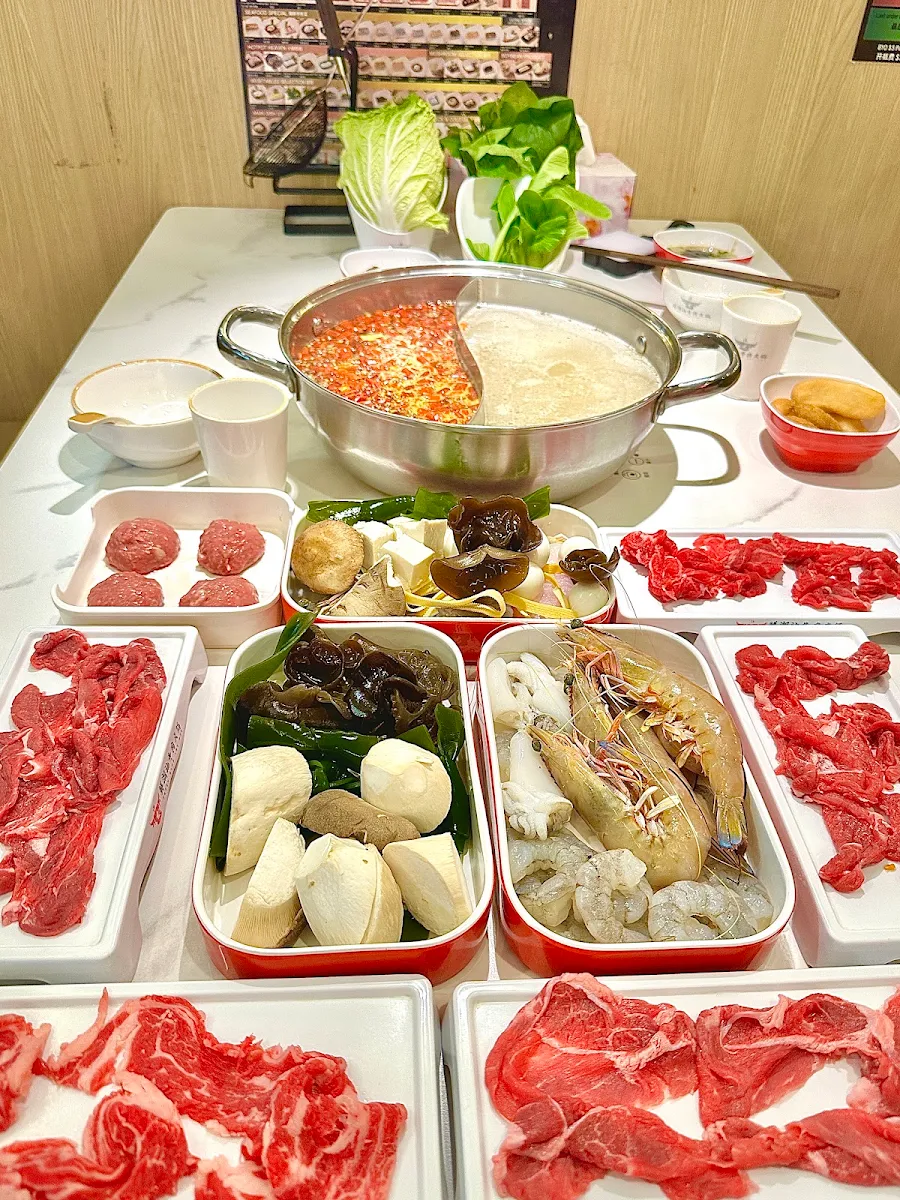 Food & drink, Fresh Beef Hotpot (Buffet - All You Can Eat) 鲜潮汕牛肉火锅自助