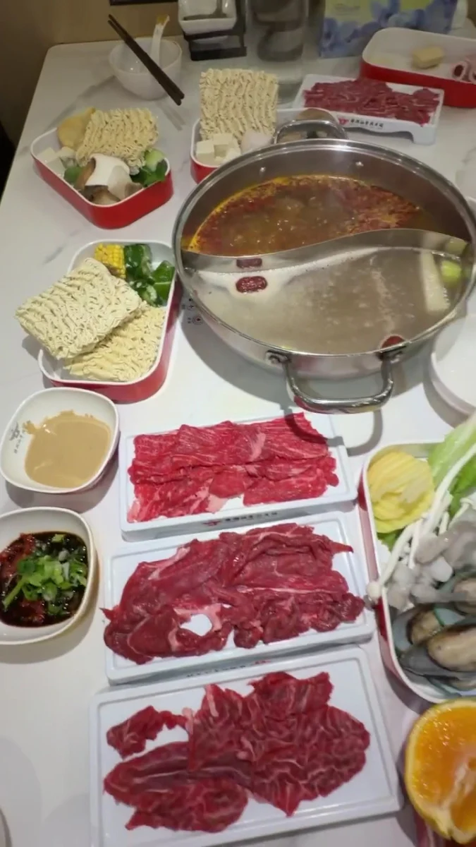 Food & drink, Fresh Beef Hotpot (Buffet - All You Can Eat) 鲜潮汕牛肉火锅自助