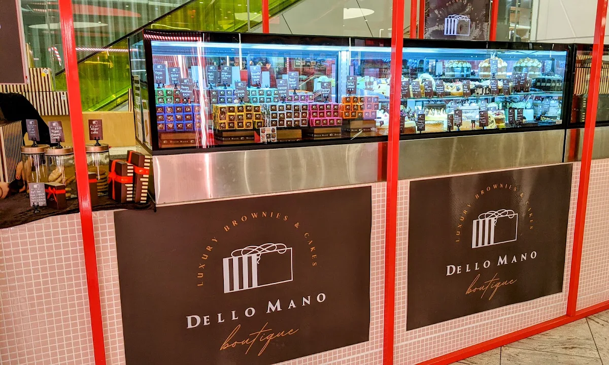 Vibe, Dello Mano Cake & Brownie Boutique