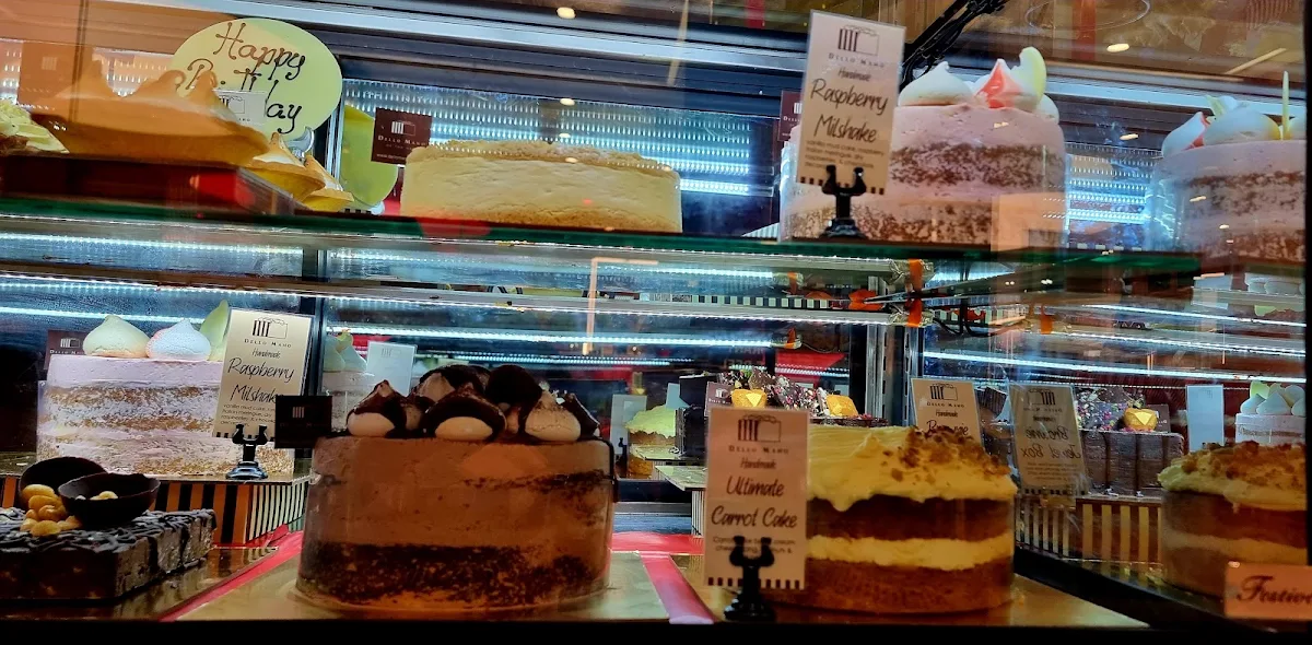 Vibe, Dello Mano Cake & Brownie Boutique