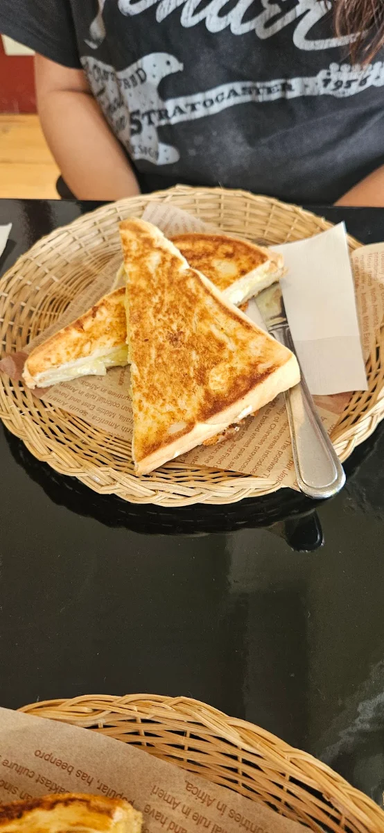 Food & drink, Clunes Coffee Palace