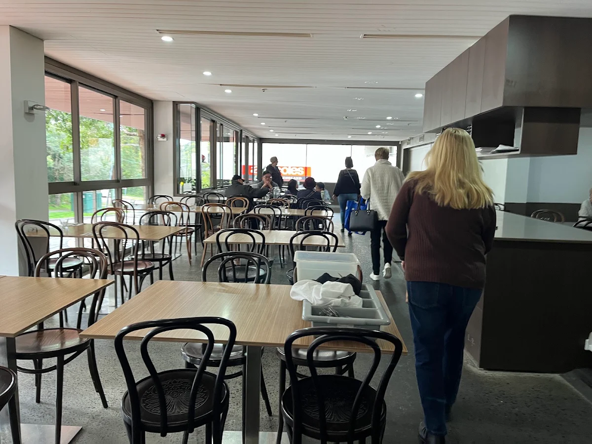Vibe, Mark's at Oatley