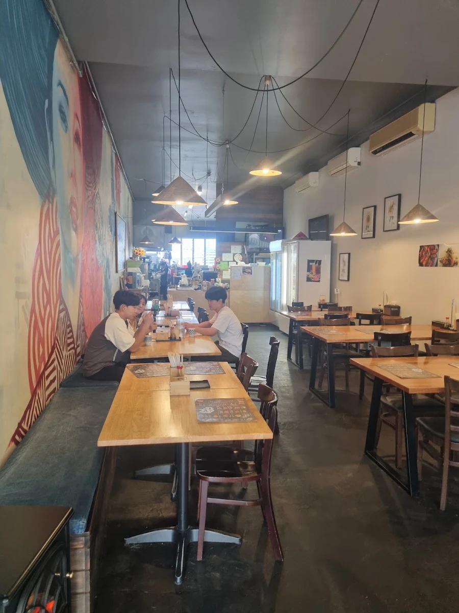 Vibe, Cha’s Korean Kitchen