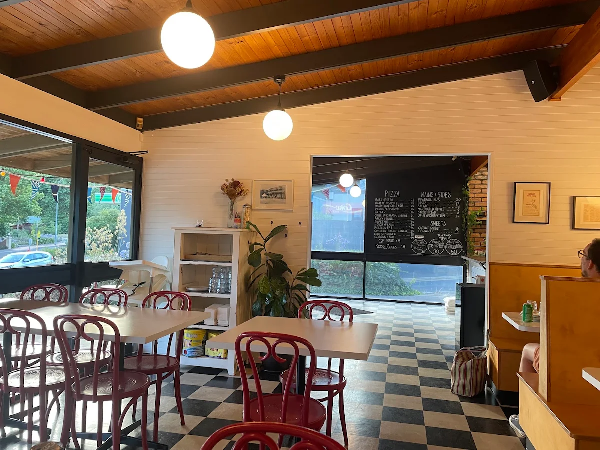 Vibe, Crafers Pizza Bar