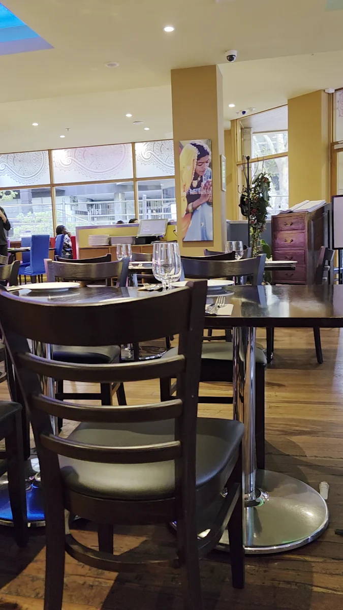 Vibe, Balti Indian Restaurant