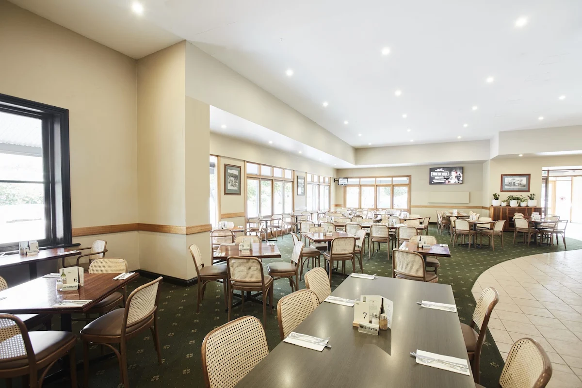 Vibe, Old Noarlunga Hotel