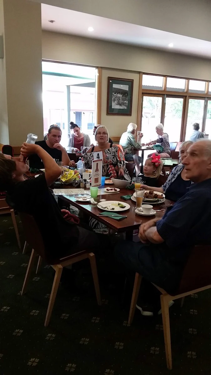 Vibe, Old Noarlunga Hotel