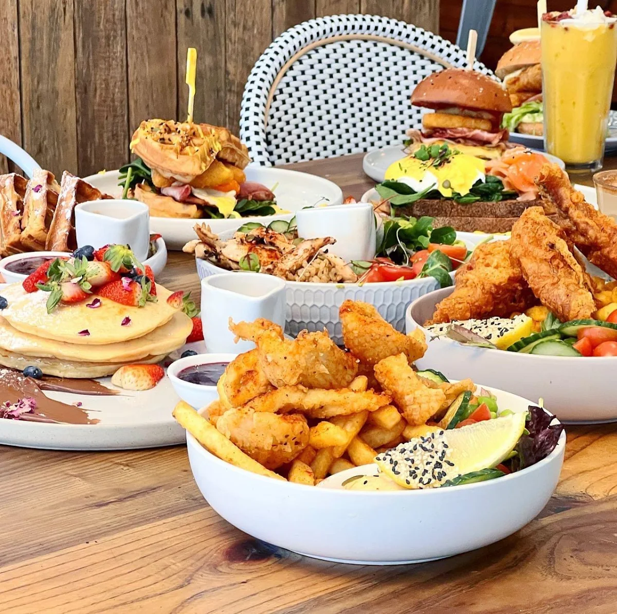 Food & drink, Ariel's - Auburn St