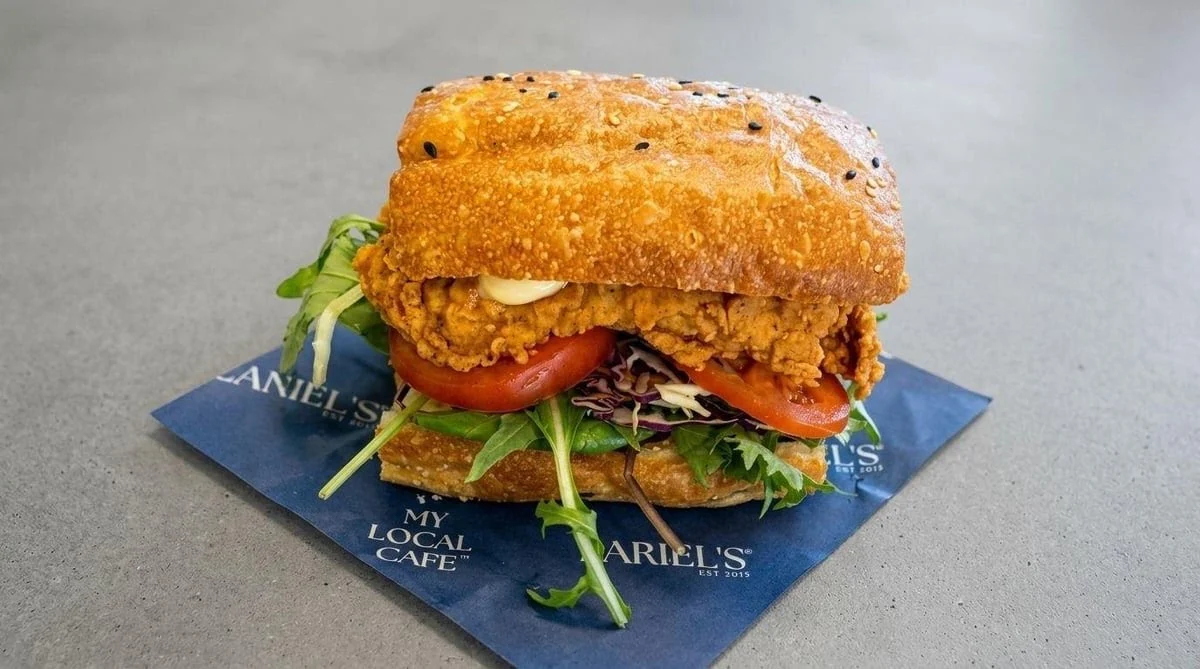 Food & drink, Ariel's - Auburn St