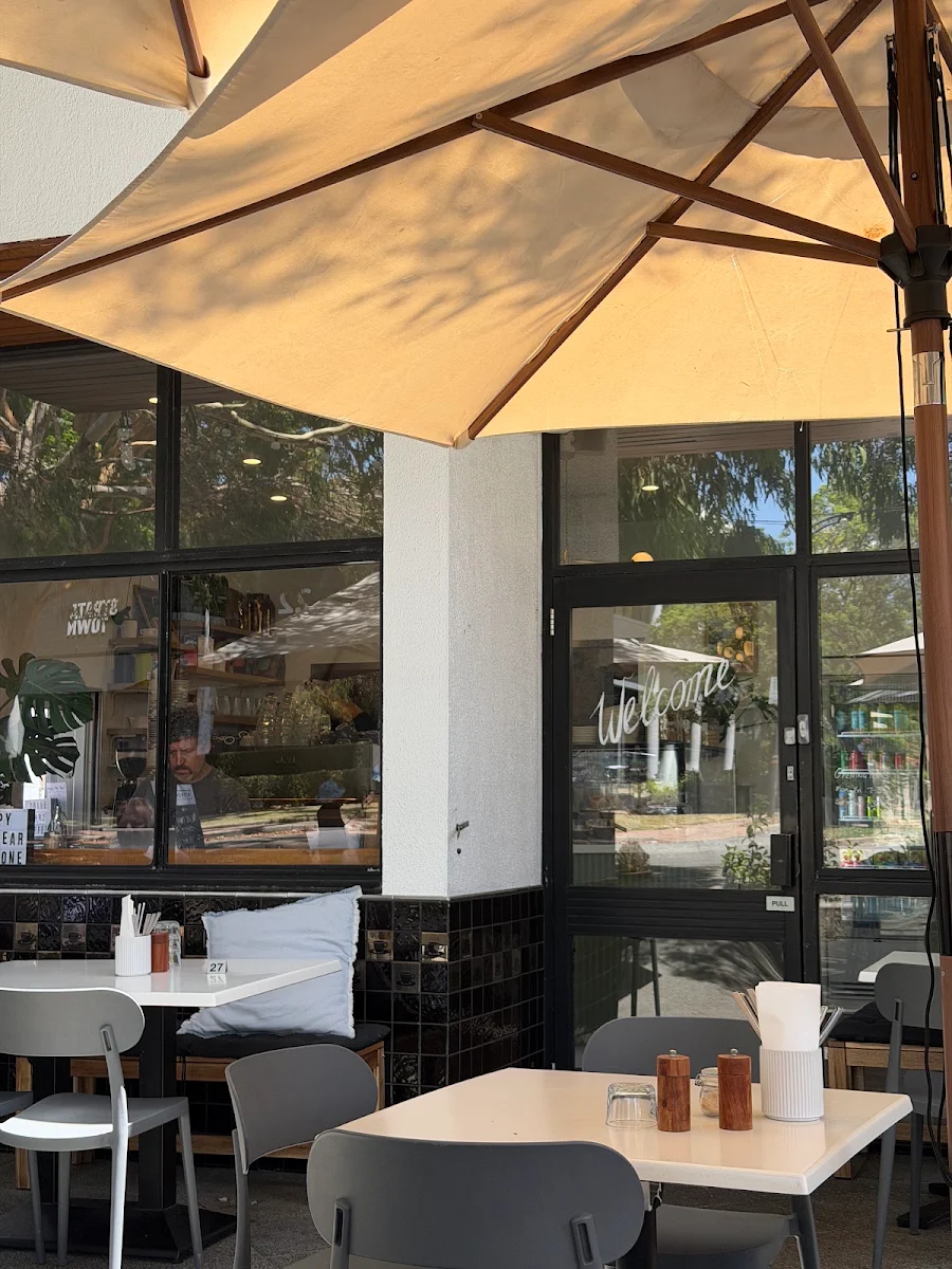 Vibe, Bishop Street Cafe