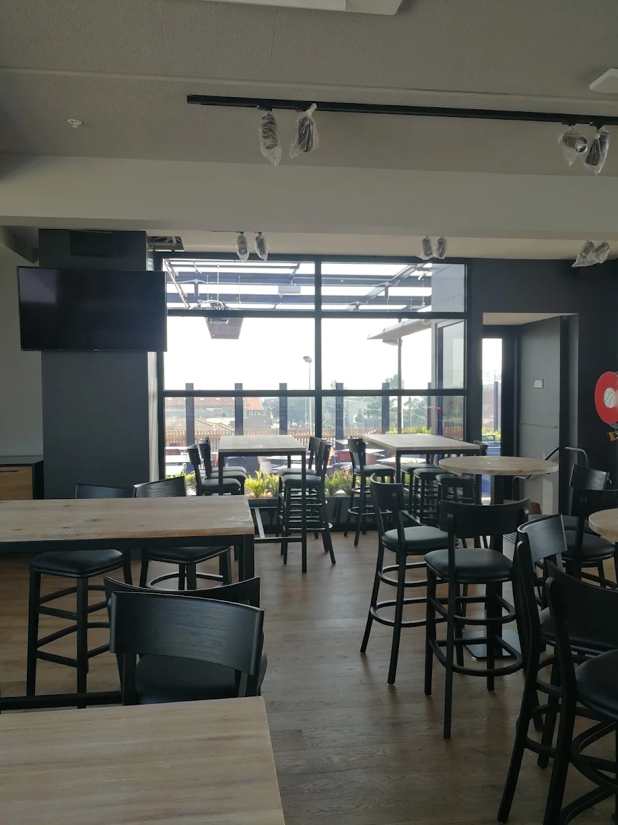 Vibe, The Sporting Globe Bar & Grill Mordialloc